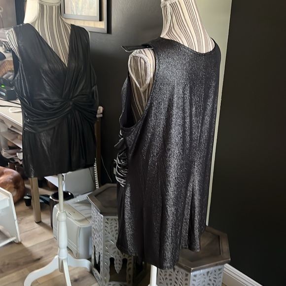 1 hour sale. Lane Bryant, sleeveless silver sparkle top, size 18/20 - Picture 5 of 5